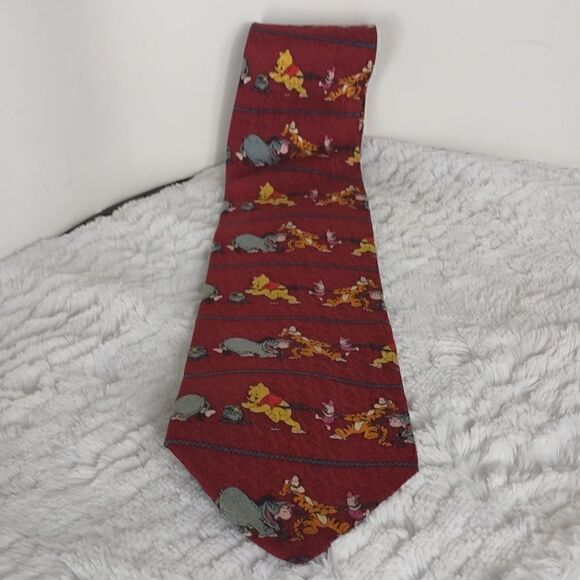 Pooh 100 Acre Collection Men's Silk Neck Tie - Picture 6 of 6